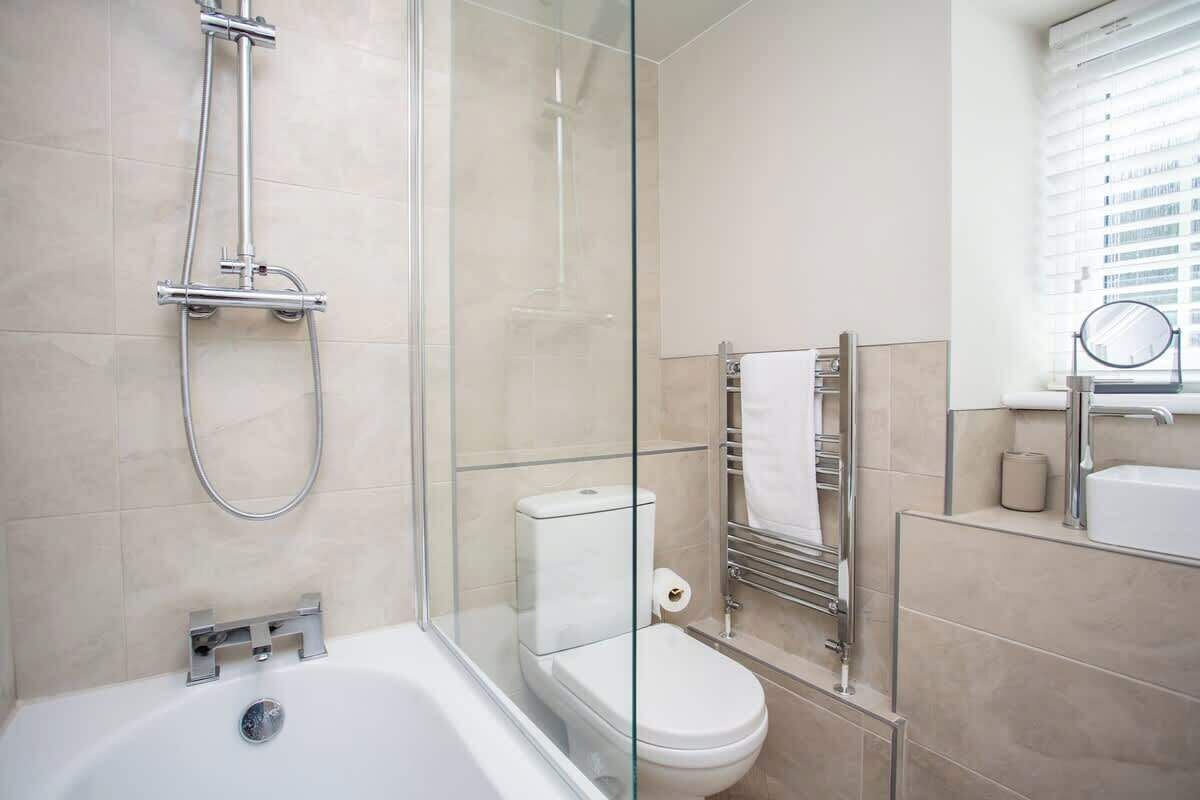 Shower, hair dryer, shampoo