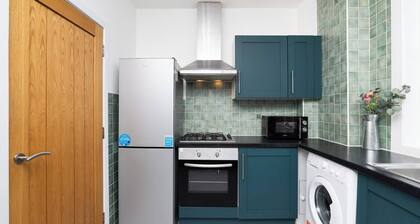 Discover comfort at our 2-bedroom home in Dunfermline, offering 3 beds for a relaxing stay