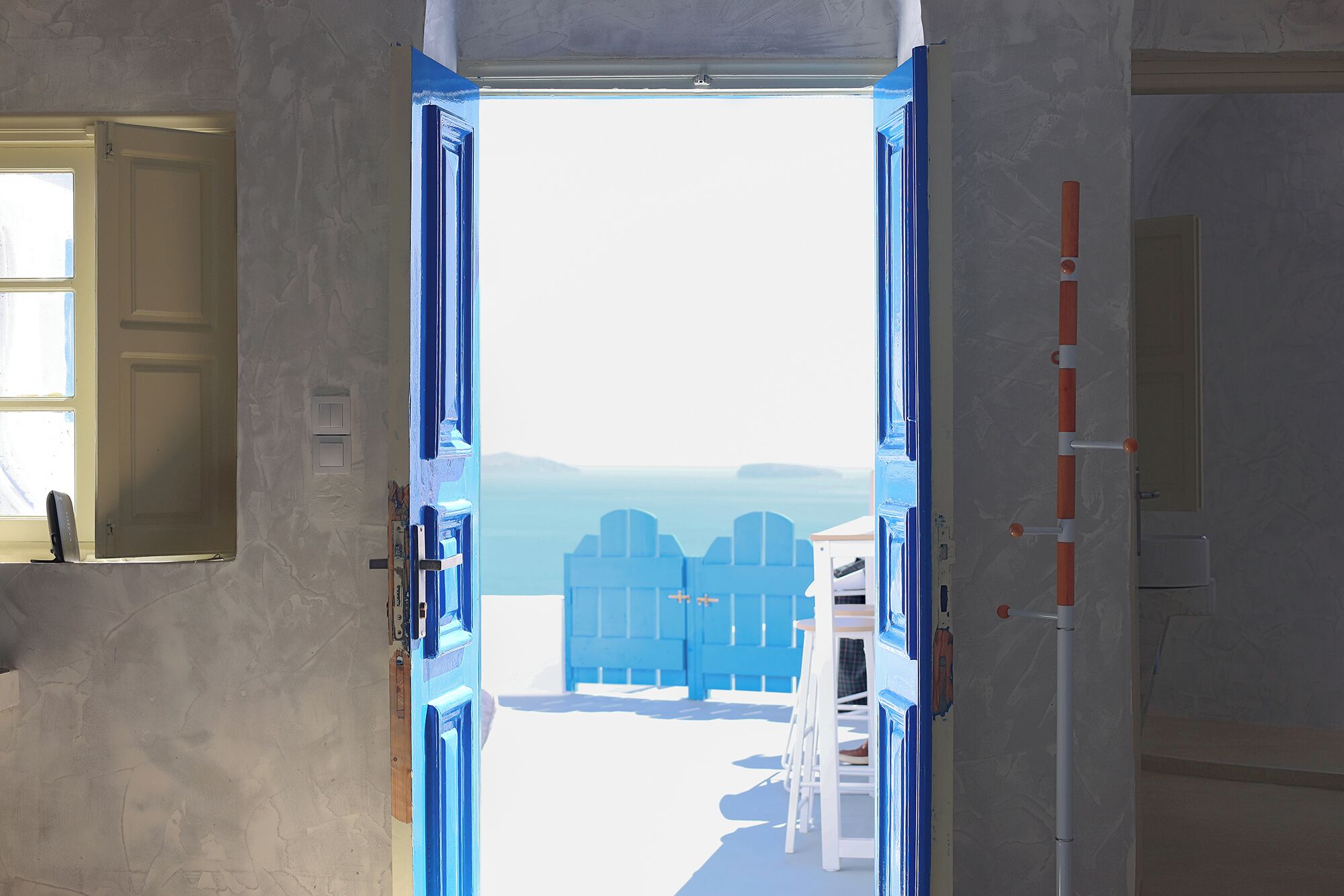 40-英寸智能电视（配备卫星频道）