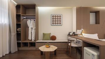 標準雙床房 | 高級寢具、羽絨被、記憶棉床墊、迷你吧贈品