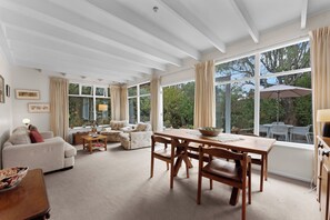 Interior - Bespoke Stays - Elegant Devonport Living (Devonport)