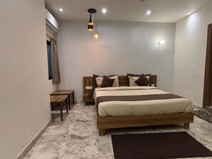 Deluxe Double Room, City View | Desk, laptop workspace, free WiFi, bed sheets - Serenity By The Ganges (Haridwar)