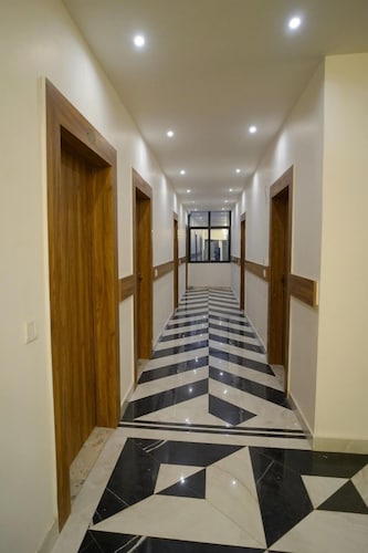 Serenity By The Ganges