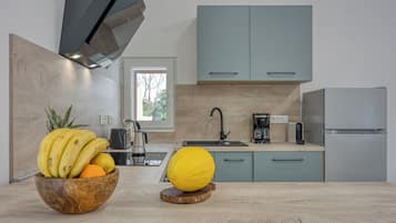 Kühlschrank, Ofen, Herdplatte, Geschirrspüler