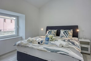 Family Apartment, Multiple Bedrooms, Sea Facing (The View Apartment Veli Lošinj) - The View Apartment Veli Losinj (Mali Losinj)
