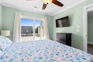 4 bedrooms, free WiFi - Escape to Sunset Serenity, a spacious 4BR 3BA retreat in beautiful Sunset Beach, NC. (Sunset Beach)