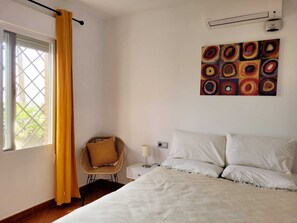 1 makuuhuone, silitysrauta/-lauta, vauvan matkasänky, Wi-Fi