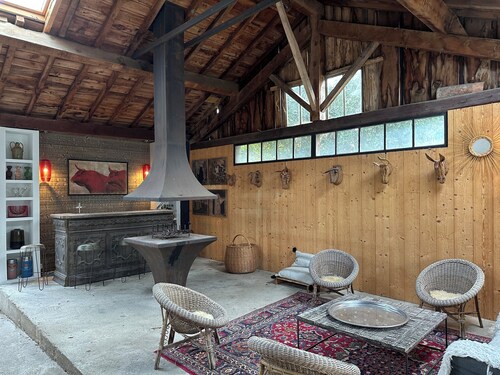 Cosy house with swimming pool - A haven of peace in the heart of the village!