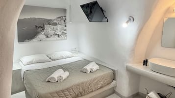 Habitación básica doble | Caja fuerte, wifi gratis, ropa de cama