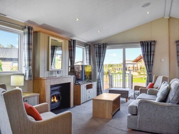 Living area - 2 bedroom accommodation in Runswick Bay, near Staithes (Runswick Bay, near Staithes)