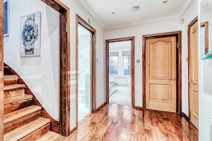 Apartment | 3 bedrooms, Internet