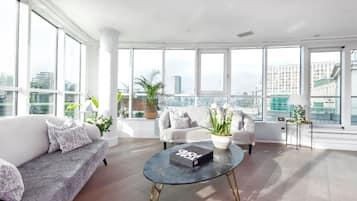 Apartment, Accessible | 3 bedrooms, Internet