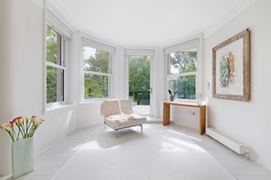 House | 3 bedrooms, Internet - The White Peace Garden 3 bed Hampstead - by Out of Office Lifestyle (London)