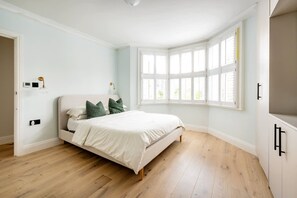 Apartment | 1 bedroom, Internet - The Blooming Minimalist- by Out of Office Lifestyle (London)
