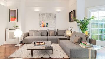 Apartment | 3 bedrooms, Internet