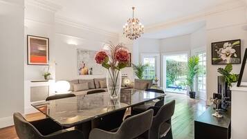 Apartment | 3 bedrooms, Internet