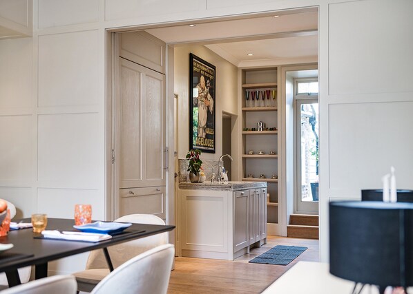 Huis | 3 slaapkamers, een bureau, snel internet