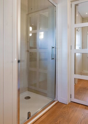 Ferienhaus | 3 Schlafzimmer, Schreibtisch, Internetzugang
