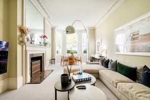 Apartment | 3 bedrooms, Internet - Kensington High Life- by Out of Office Lifestyle (London)