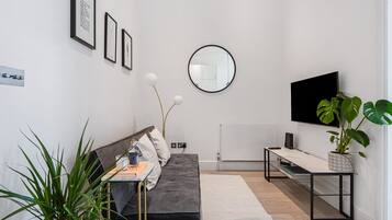 Apartment | 2 bedrooms, Internet