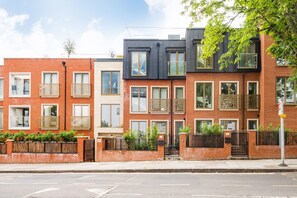 Apartment | 2 bedrooms, Internet - The Modern Glasshouse - by Out of Office Lifestyle (London)