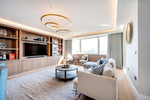 Regents Park Penthouse