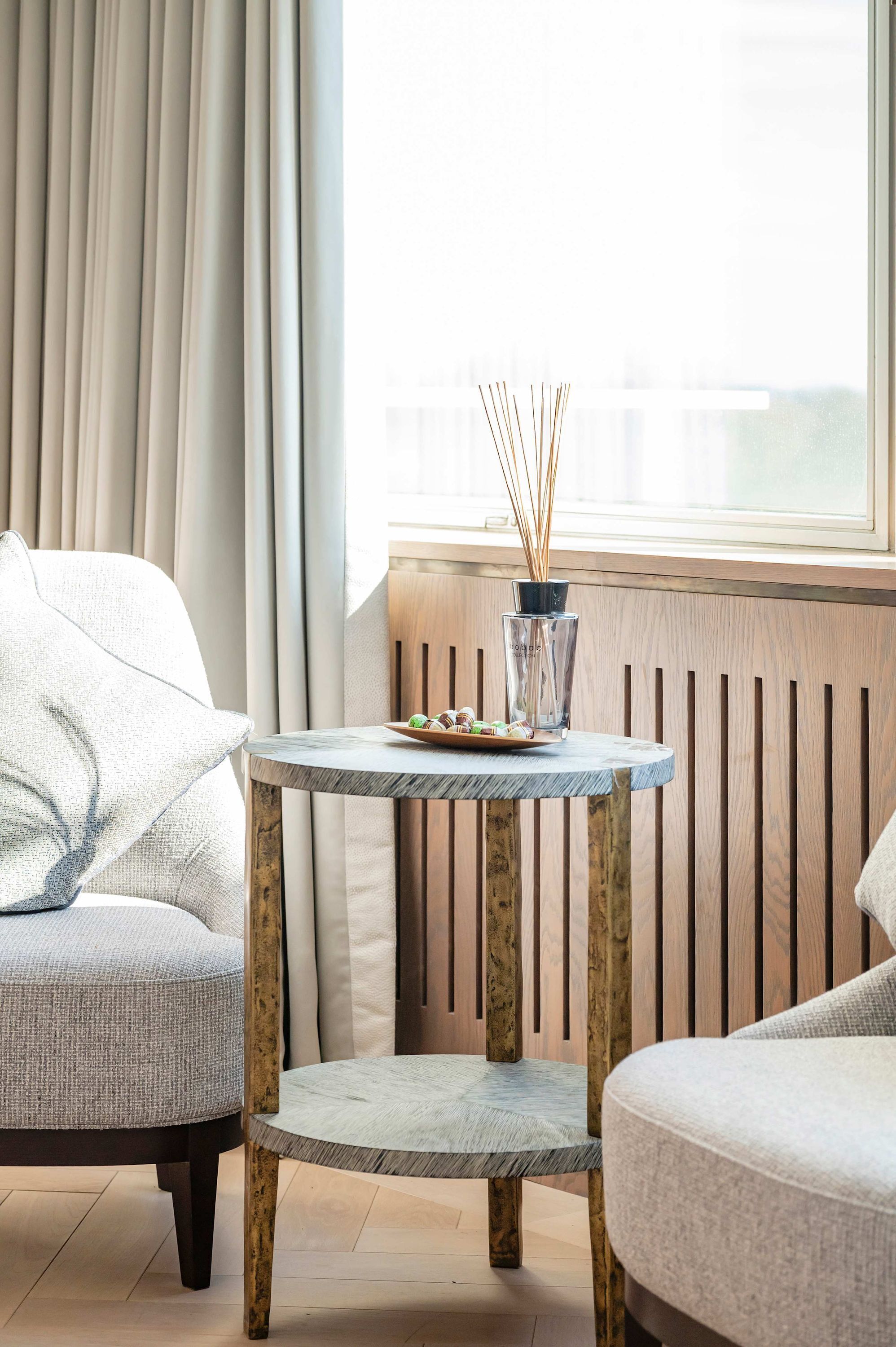 3 عدّة غرف نوم وخدمة الإنترنت