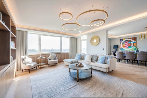 Regents Park Penthouse