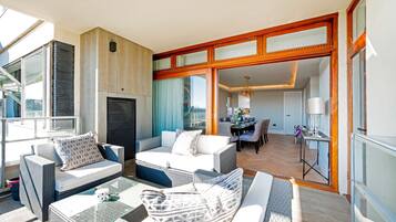 Apartment, Accessible | 3 bedrooms, Internet