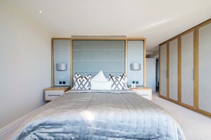 Apartment, Accessible | 3 bedrooms, Internet - Regents Park Penthouse (London)