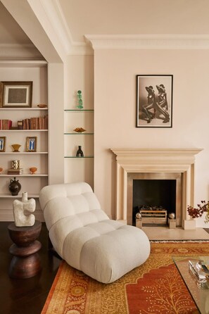 3 bedrooms, Internet - Belgravia Beauty - by Out of Office Lifestyle (London)