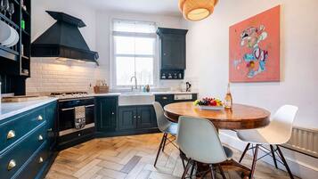 Apartment | 3 bedrooms, Internet