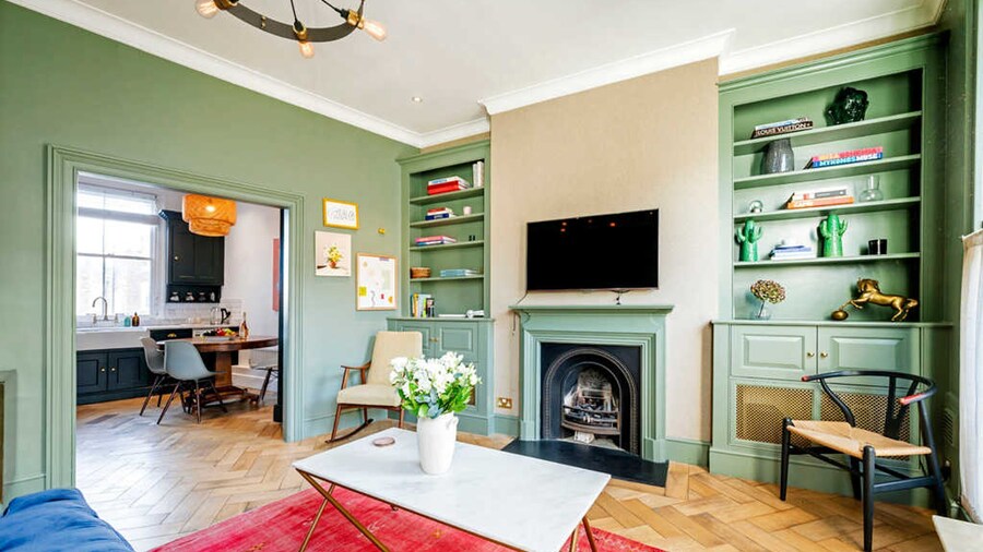 The Chelsea Flower 2 bed -by Out of Office Lifestyle