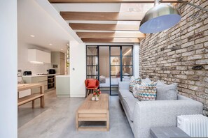 Apartemen | 2 kamar tidur dan internet