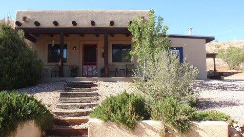 Hillside Retreat iin Patagonia with Spectacular Views