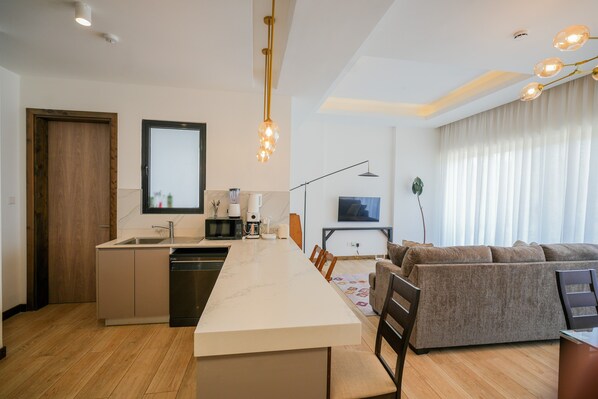 Interior - Riverbank 1-bedroom apartment in terrific Nairobi Pool & Gym (Nairobi)