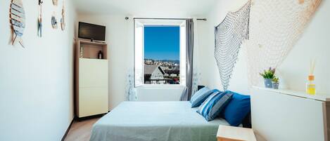 1 室のベッドルーム、WiFi、ベッドシーツ