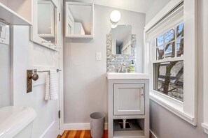 House, Multiple Beds, Kitchen, Garden View (Sandpiper - Cottage) | Bathroom | Shower, towels - Sandpiper by the Sea - Cottage (Ogunquit)
