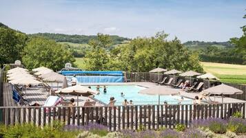 Piscine extérieure (ouverte en saison)