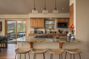 Fridge, microwave, oven, stovetop - Charming MTN Cabin Getaway - Hot Tub, Stunning Views, Fire Pit  & 4 Acres (Florissant)
