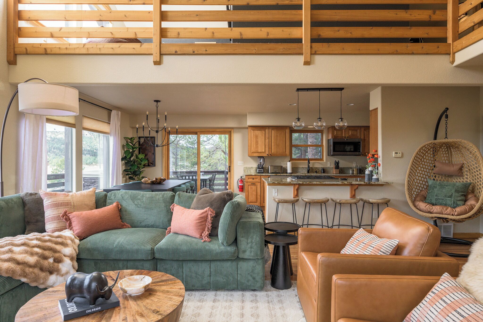 智能电视、壁炉