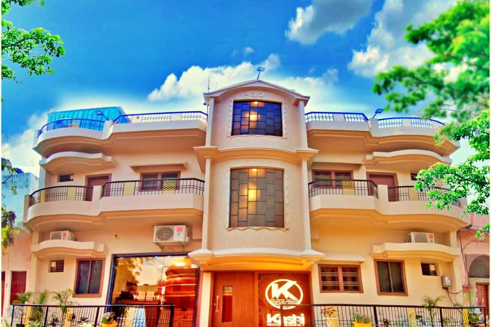 THE KASHI RESIDENCY