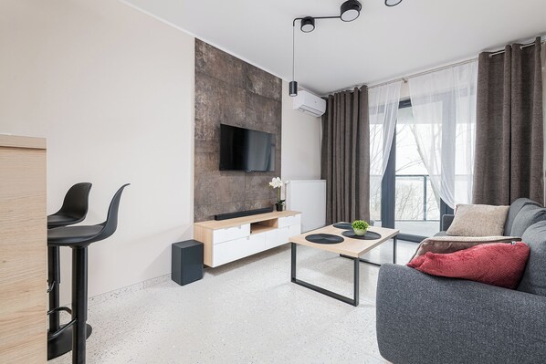 Appartement, balcon | Salle de séjour