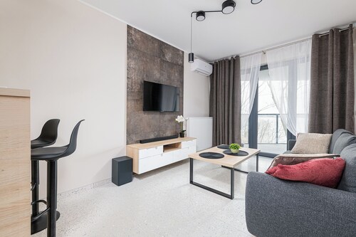 RentPlanet - Rezydencja Zegrze