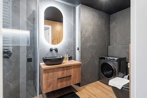 Apartment, Balcony | Bathroom - RentPlanet - Rezydencja Zegrze (Serock)