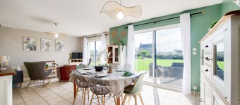 House for 6 with garden 500 m from the beach