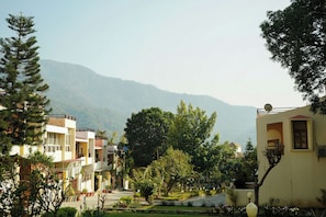 Signature Double Room, Balcony, Garden View | Terrace/patio - The Basera Luxury Villa (Rishikesh)