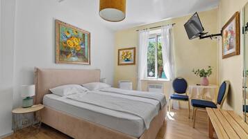 Standard-Doppelzimmer, eigenes Bad, Seeblick | 1 Schlafzimmer, kostenloses WLAN