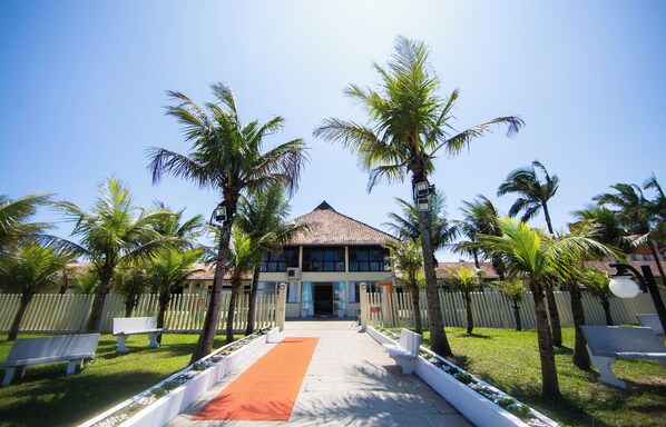 Front of property - Rota do Sol Praia Hotel (Guaratuba)