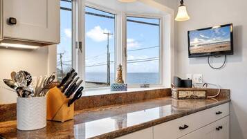 Rumah, Beberapa Tempat Tidur, balkon, pemandangan samudra (Sea Spray) | Interior